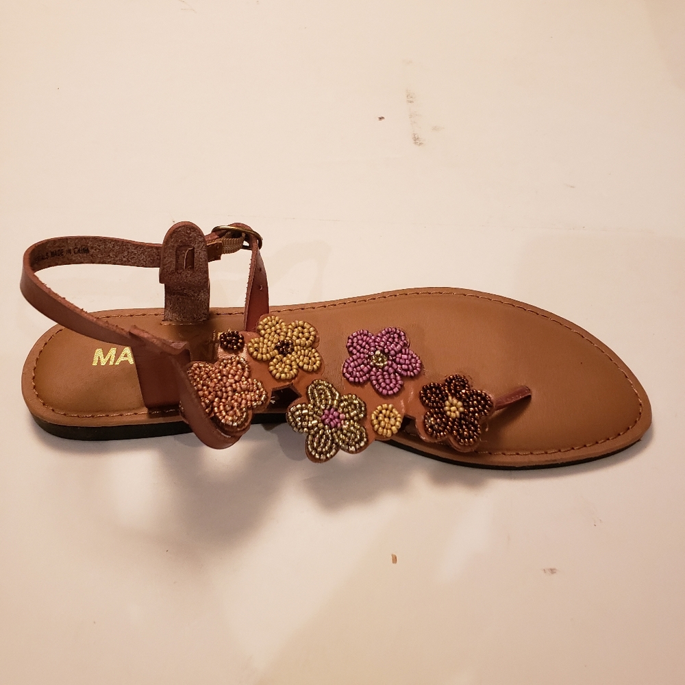 Madeline Girl Multicolor beaded flower sandals size 9 - Picture 4 of 9